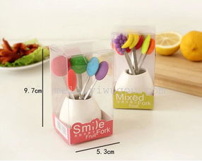 可爱笑脸水果叉子 为甜品时光增添趣味与便捷